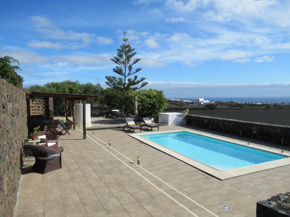 Apartamento El Cercado Tías Exterior foto